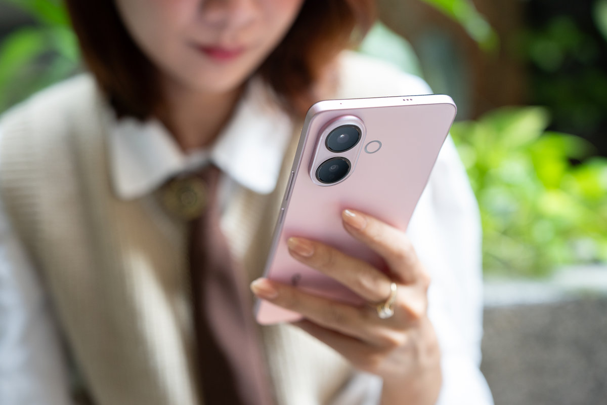 Trải nghiệm vivo V60 Lite: smartphone giải trí đa năng cho giới trẻ - Ảnh 1.