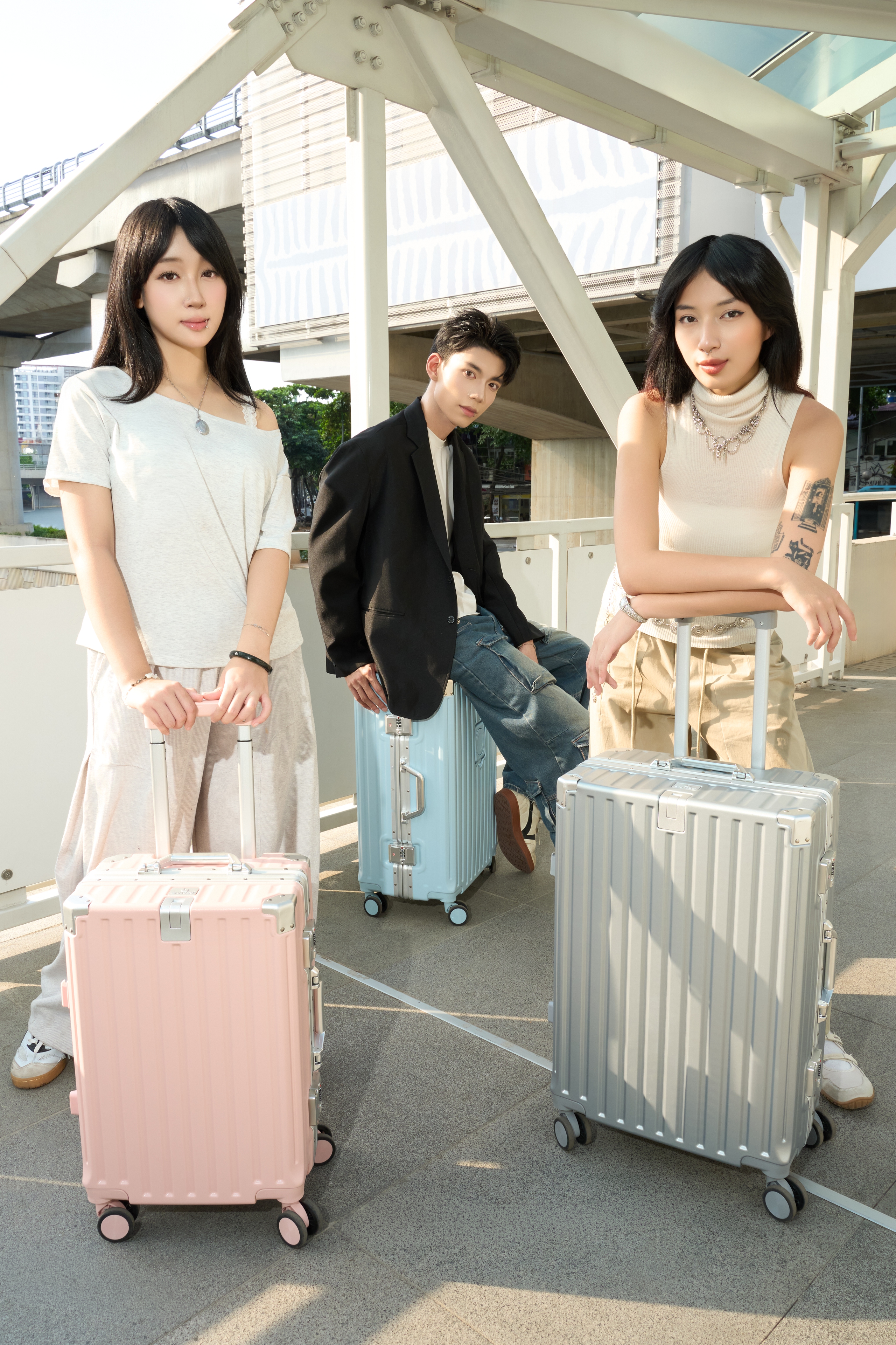 11.11 nóng hơn cả giảm giá, Gen Z sắm vali "ngôn tình" biến mọi outfit thành thời trang chất lừ - Ảnh 1.