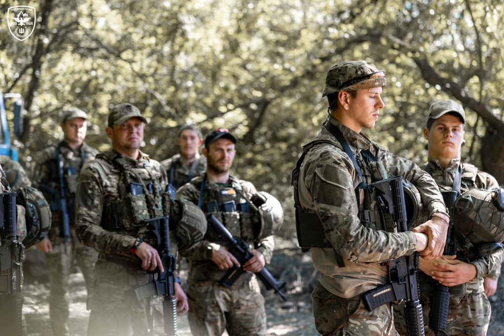 170.000 binh sĩ Nga dồn dập khép gọng kìm, Ukraine căng mình phá vây - 1