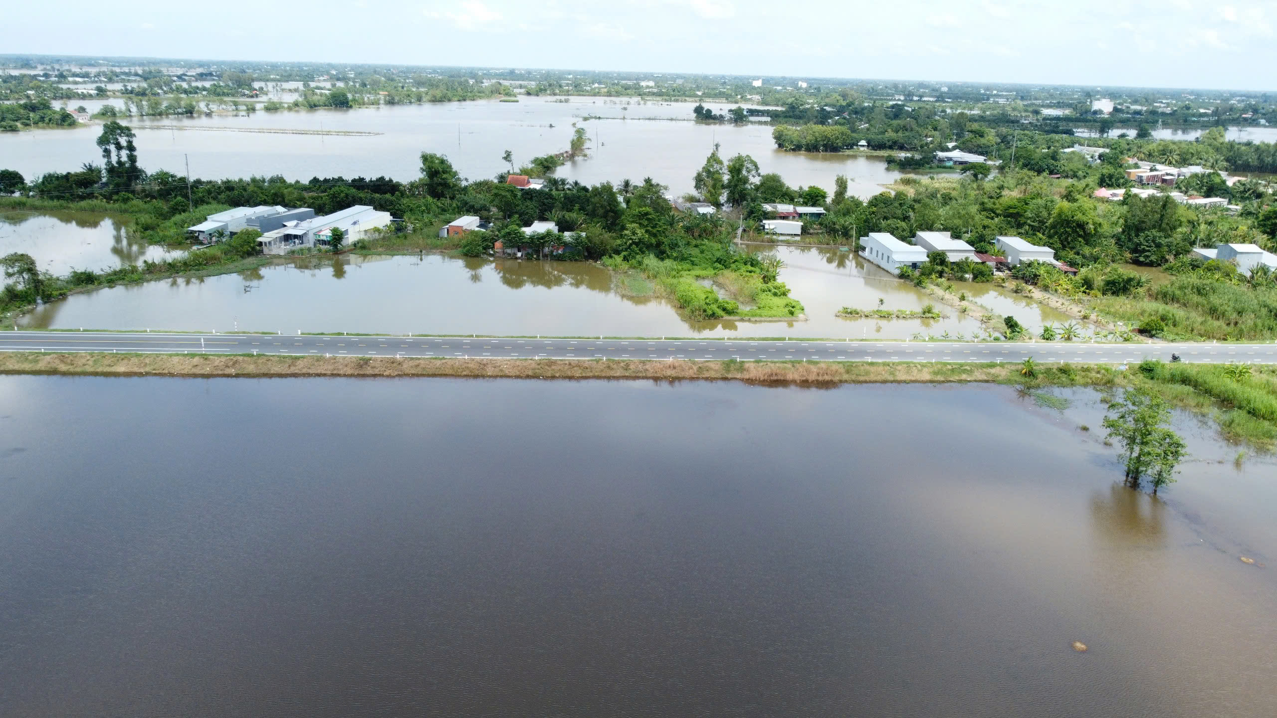 Đường tránh Cao Lãnh xuyên qua cánh đồng mùa nước nổi sắp hoàn thành- Ảnh 5.