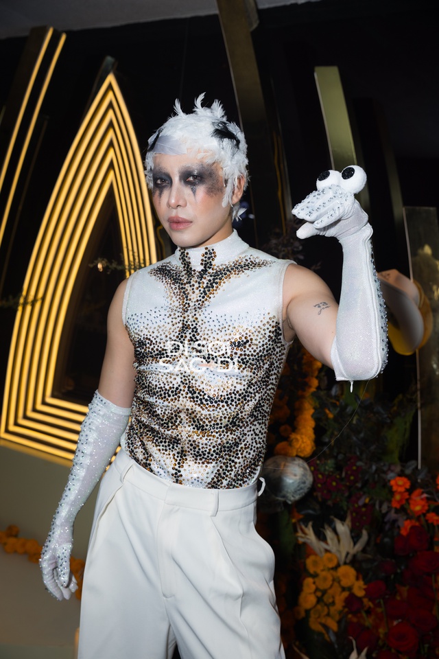 Đại tiệc Halloween đỉnh nhất showbiz Việt: Quỳnh Anh Shyn lộ diện giữa ồn ào, dàn sao hot hoá trang nhận không ra!- Ảnh 11.