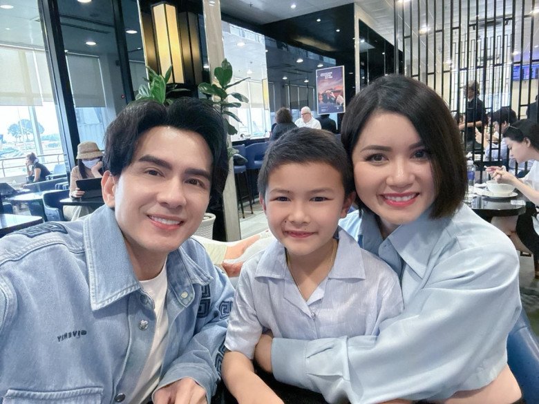 Cả 2 giữ mối quan hệ tốt đẹp sau khi chia tay.