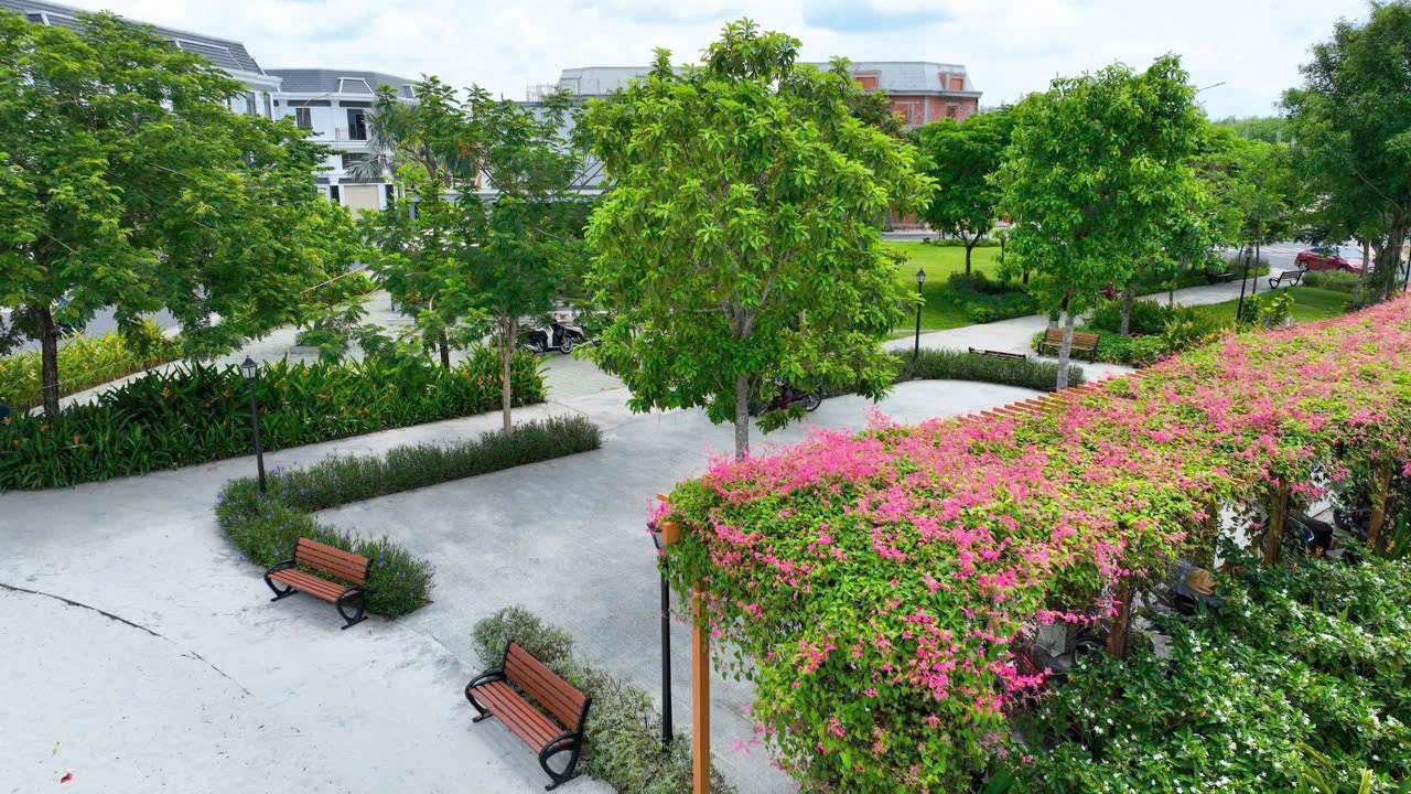 Tăng trưởng bền vững và xây dựng nhà ở xã hội cho người thu nhập thấp - Ảnh 2.