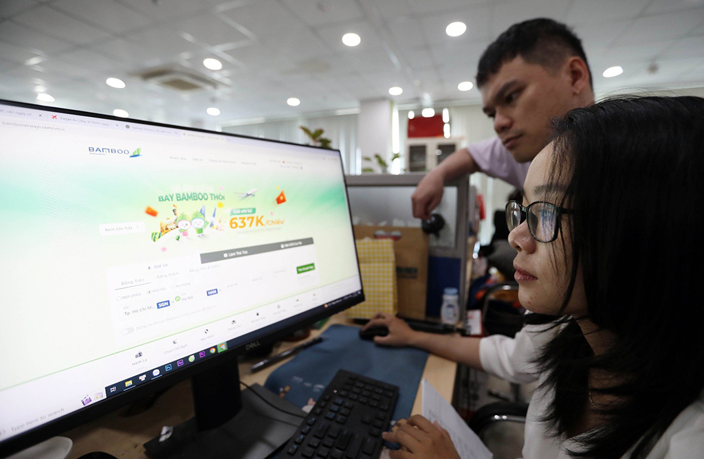 Giá vé máy bay tết 2026 chạm đỉnh khiến hành khách săn vé từ sớm - Ảnh 2.