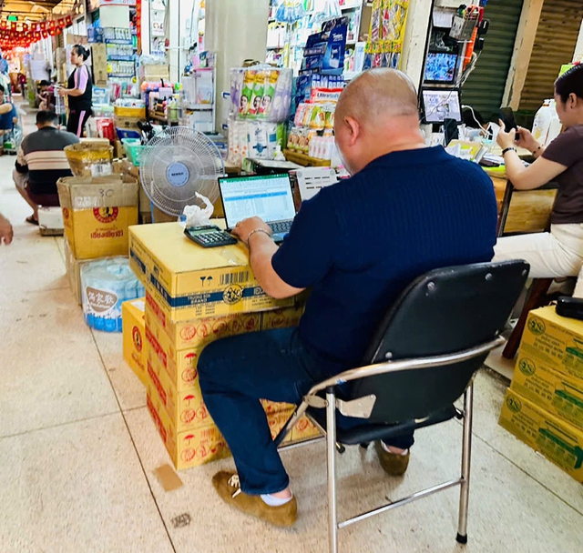 Vẫn băn khoăn về thuế hộ kinh doanh và ngưỡng doanh thu 200 triệu đồng / năm - Ảnh 2. Vẫn băn khoăn về thuế hộ kinh doanh và ngưỡng doanh thu 200 triệu đồng / năm - Ảnh 2.