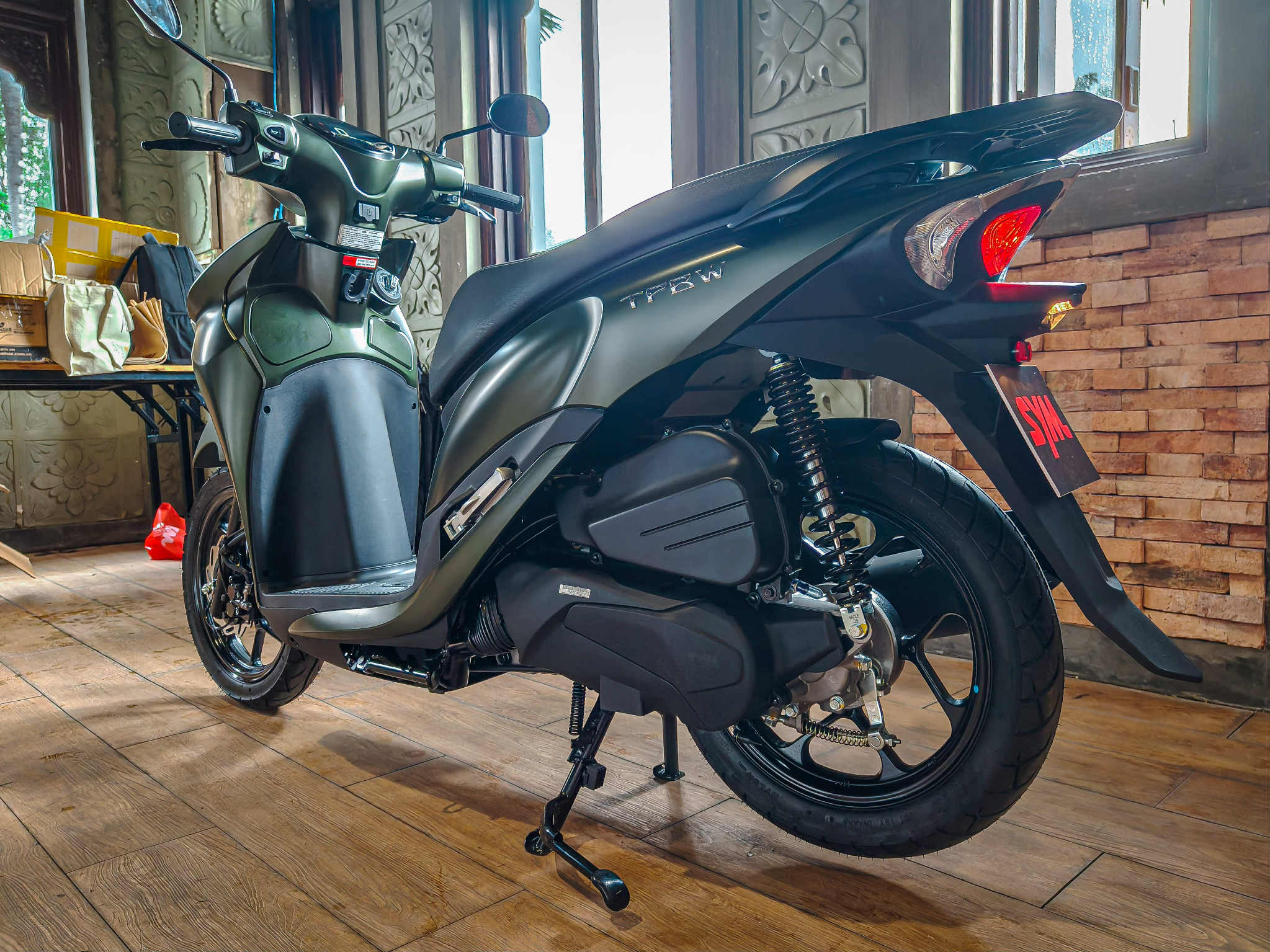 'Tân binh' SYM TPBW tại Việt Nam cùng trang bị, giá đắt hơn cả Honda Vision - Ảnh 3.