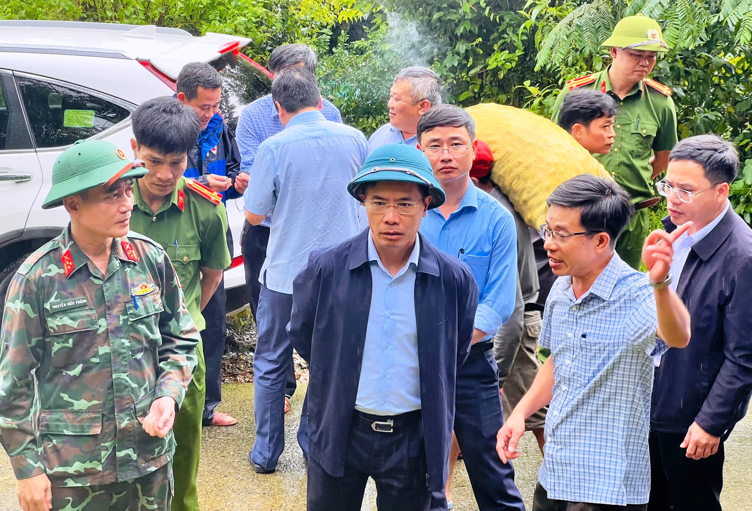 Nhiều ngôi làng ở vùng cao Đà Nẵng bị xóa sổ do sạt lở và lũ quét- Ảnh 3.