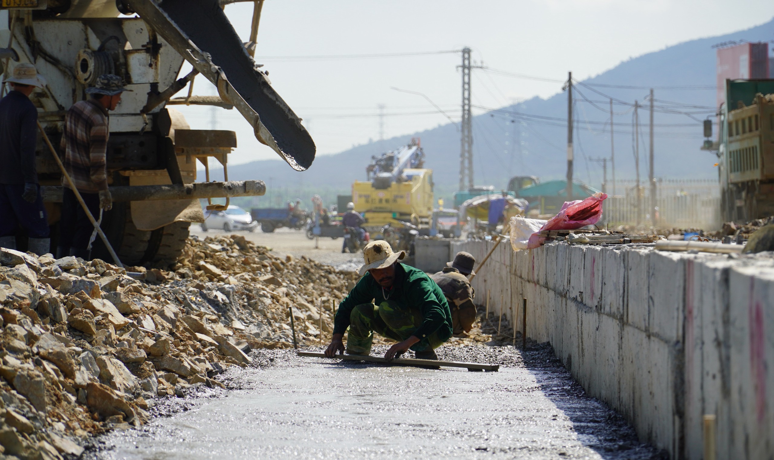 20 km đầu tuyến cao tốc Khánh Hòa - Buôn Ma Thuột dần về đích   - Ảnh 8.