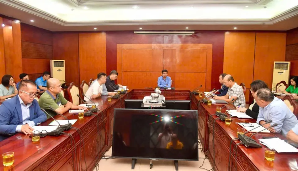 Cục trưởng Cục TDTT Nguyễn Danh Hoàng Việt đánh giá cao tinh thần làm việc của các bộ môn. Ảnh: VD. the-thao-viet-nam-chay-nuoc-rut-cho-sea-games-33 (2).jpg