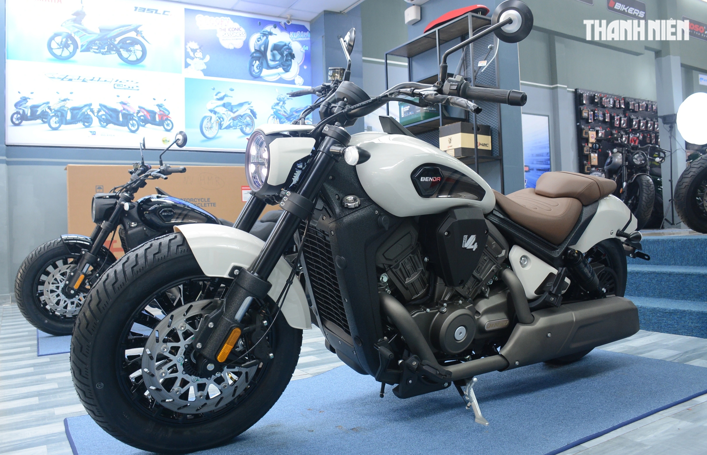 Mô tô đậm chất chơi Benda Dark Flag 500 Commander về Việt Nam, trang bị phuộc hơi - Ảnh 2.