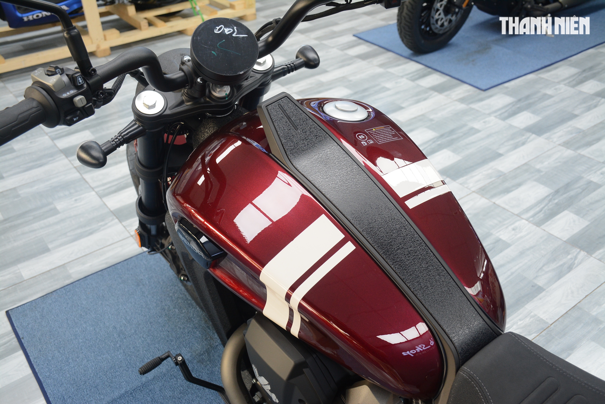 Mô tô đậm chất chơi Benda Dark Flag 500 Commander về Việt Nam, trang bị phuộc hơi - Ảnh 6.