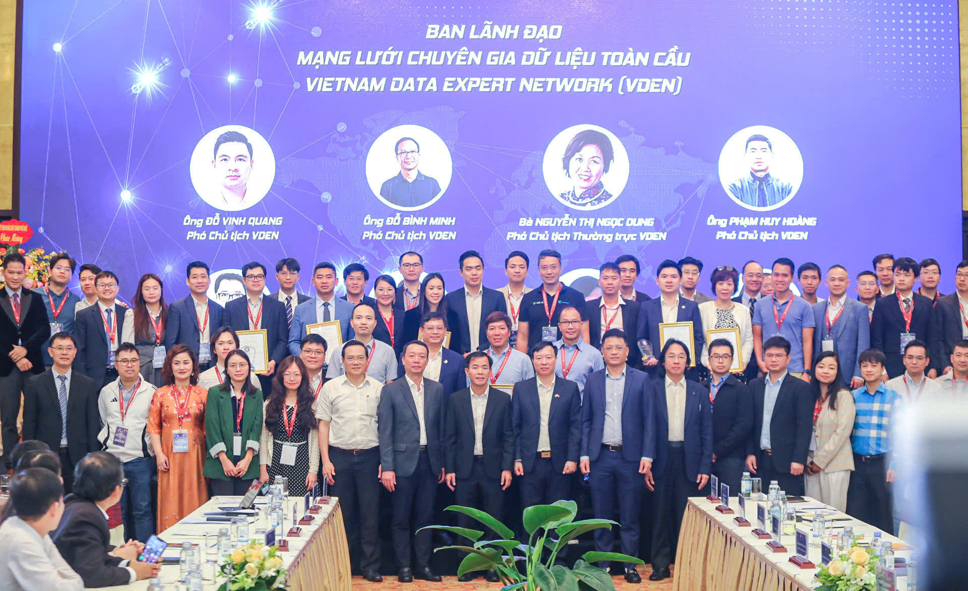 Dữ liệu là 'trái tim' của chuyển đổi số, là 'bộ não' của kỷ nguyên vươn mình- Ảnh 3. Dữ liệu là 'trái tim' của chuyển đổi số, là 'bộ não' của kỷ nguyên vươn mình- Ảnh 3.