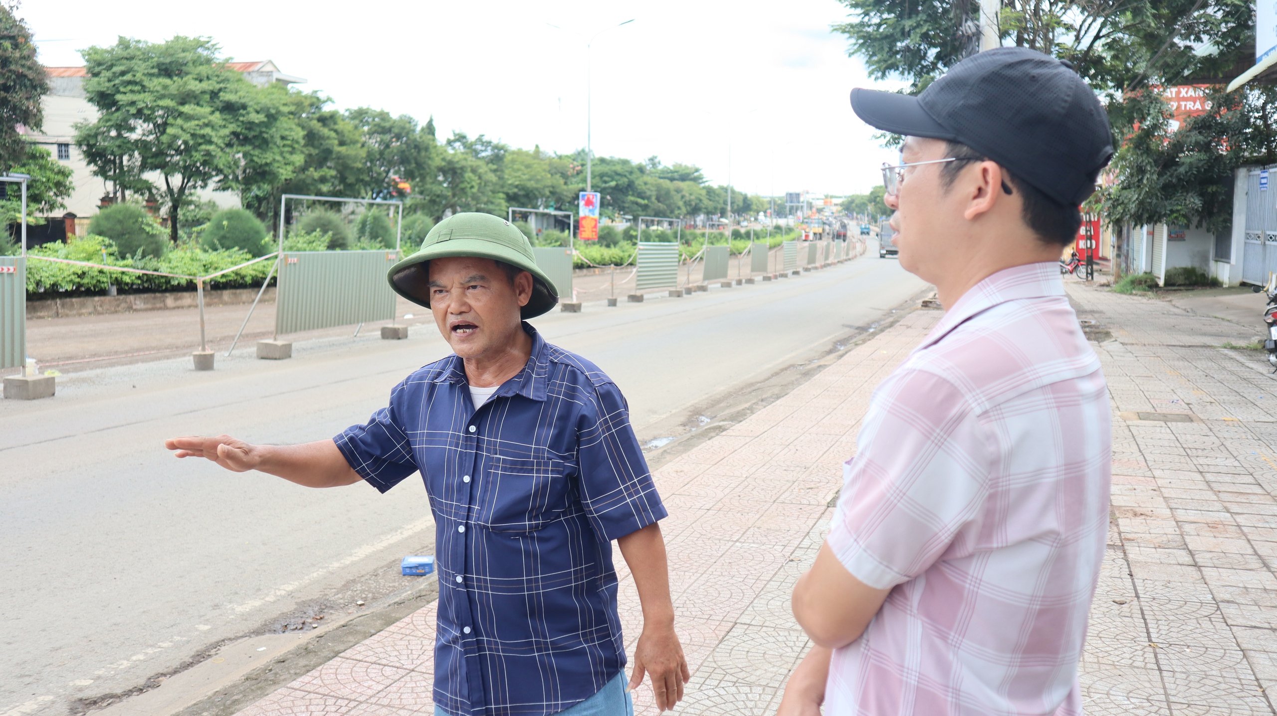 Người dân lo lắng việc sử dụng vật liệu tái chế tại chỗ, sửa quốc lộ 14
- Ảnh 12.