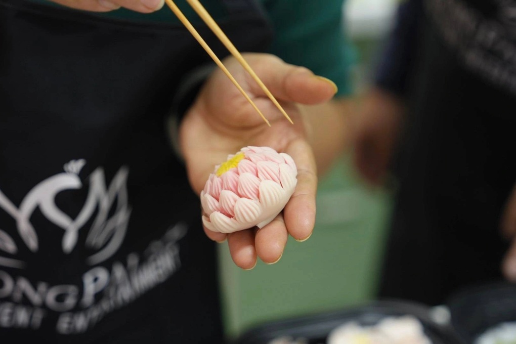 Mô hình Trung tâm Triển lãm Việt Nam làm từ 510kg xôi, đậu xác lập kỷ lục - 3