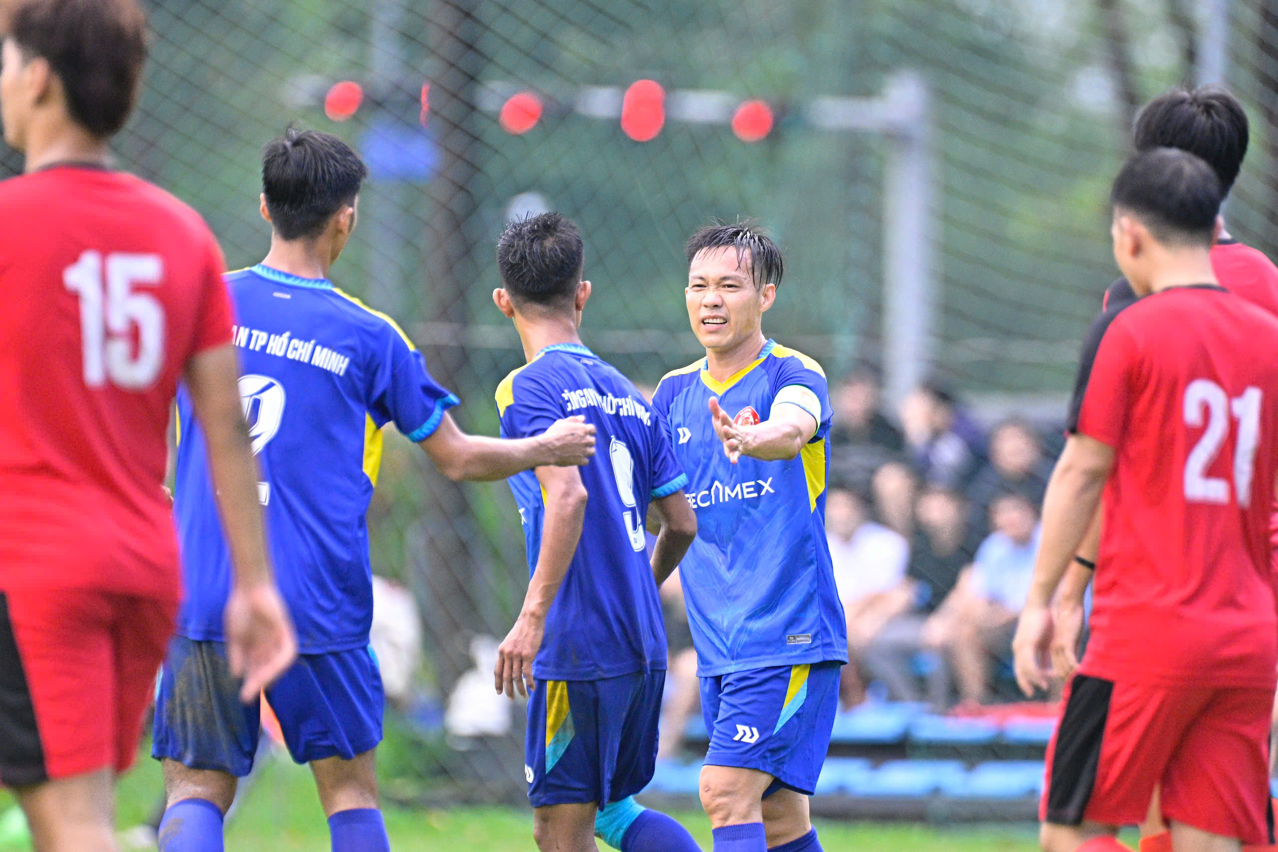 Tấn Tài tỏa sáng giúp CLB CA TP.HCM vô địch giải phong trào lớn nhất Việt Nam- Ảnh 3.