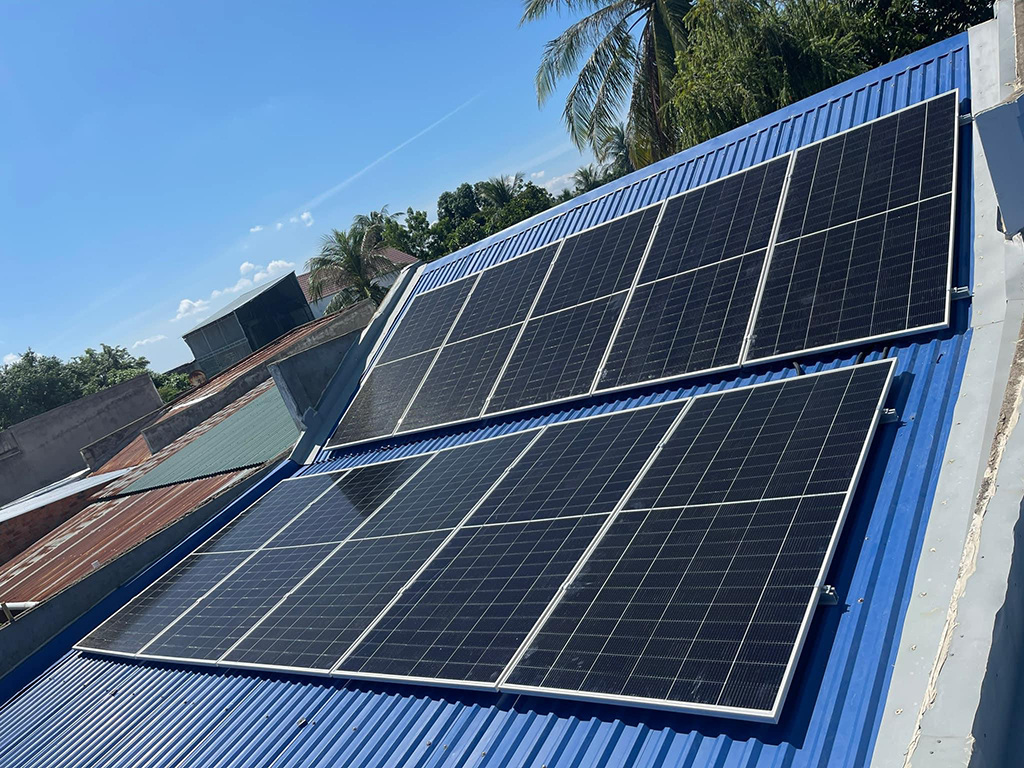 Đẩy mạnh điện mặt trời mái nhà trong khu công nghiệp để phát triển bền vững - Ảnh 2.