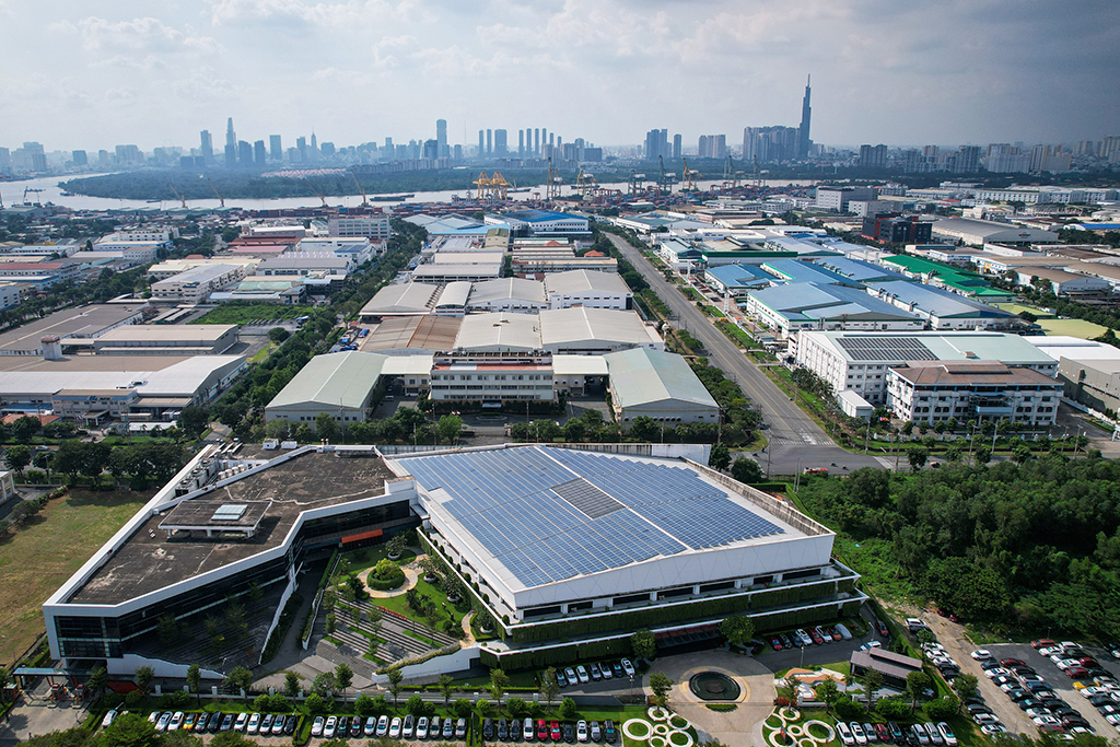 Đẩy mạnh điện mặt trời mái nhà trong khu công nghiệp để phát triển bền vững - Ảnh 3.