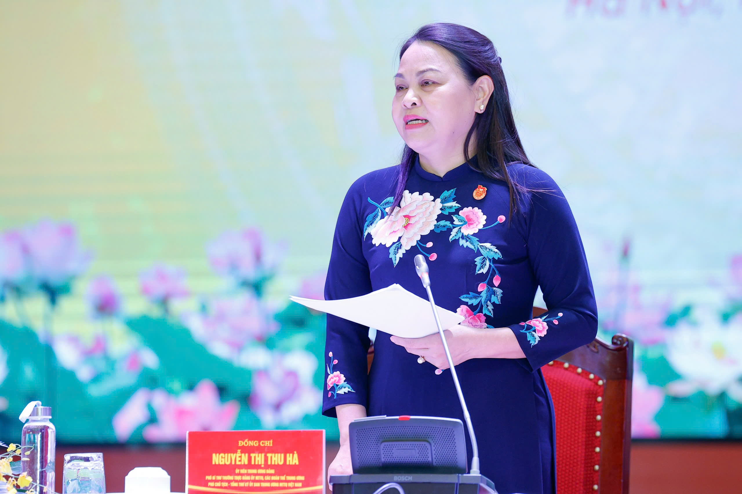 Trách nhiệm của MTTQ Việt Nam trong việc góp ý văn kiện Đại hội XIII của Đảng - Ảnh 2.