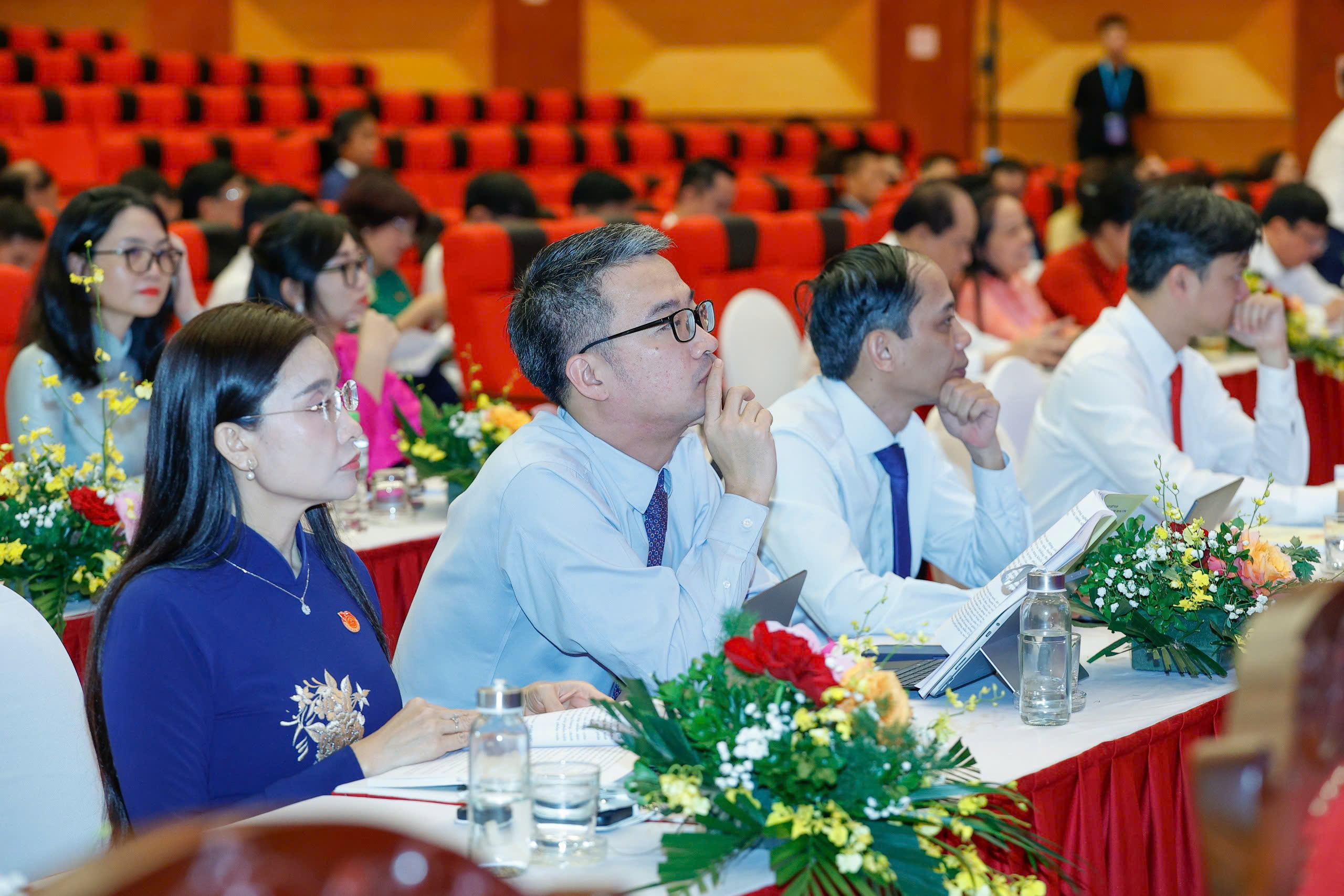 Trách nhiệm của MTTQ Việt Nam trong việc góp ý văn kiện Đại hội XIII của Đảng - Ảnh 3.