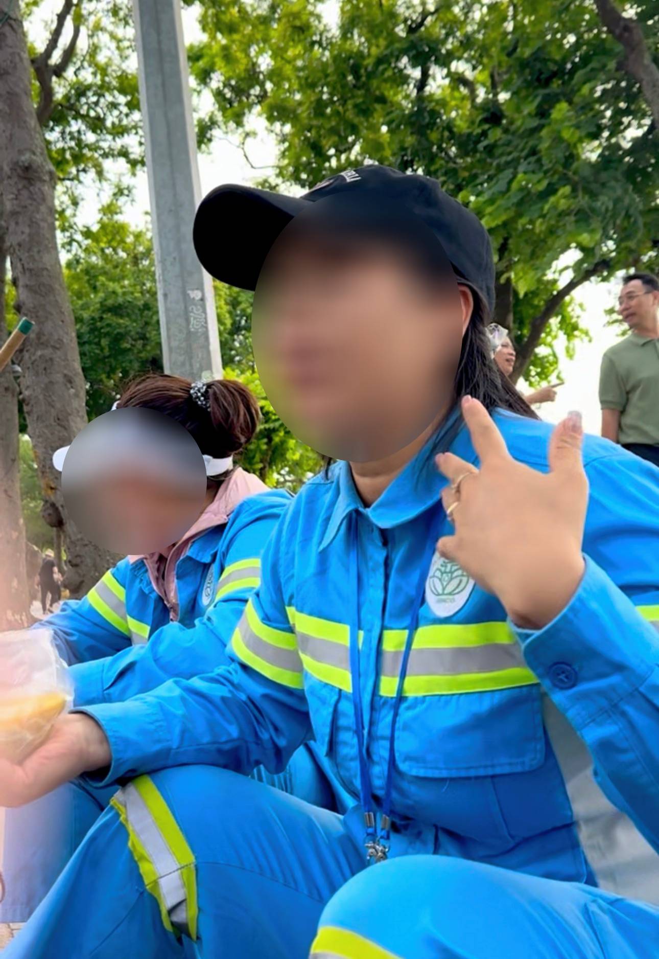 Người dân kể lại điểm lạ vụ cô gái tử vong sau khi lội xuống Hồ Gươm- Ảnh 5.