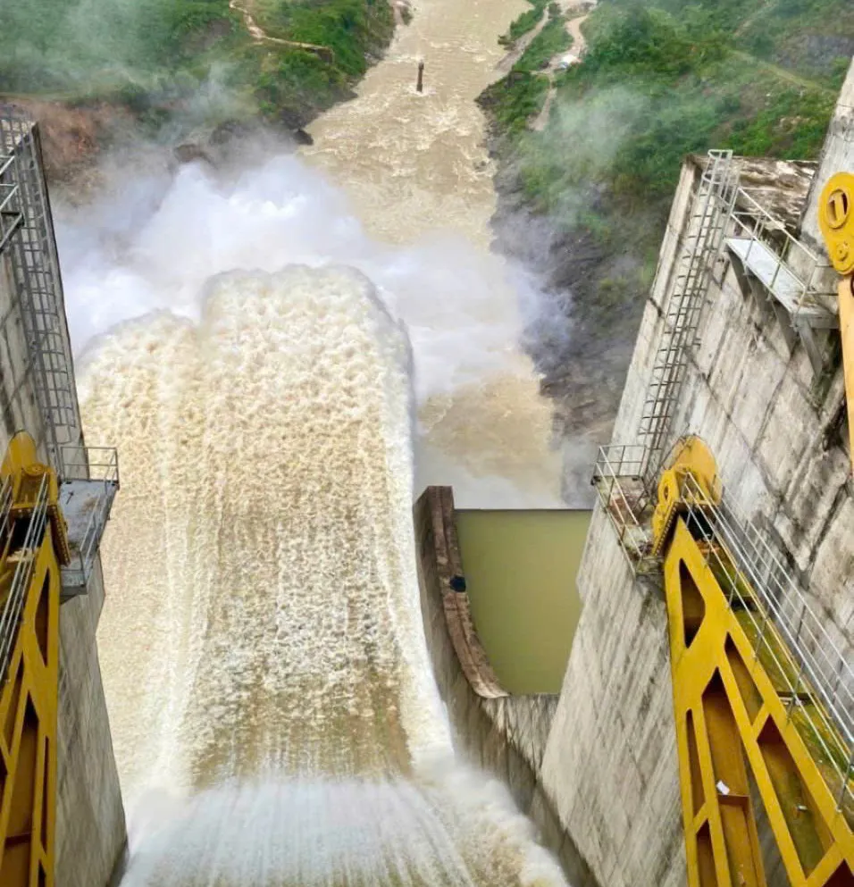 quang-ngai-mua-lon-tro-lai-nguy-co-tiep-tuc-sat-lo-lu-chong-lu- (4).jpg