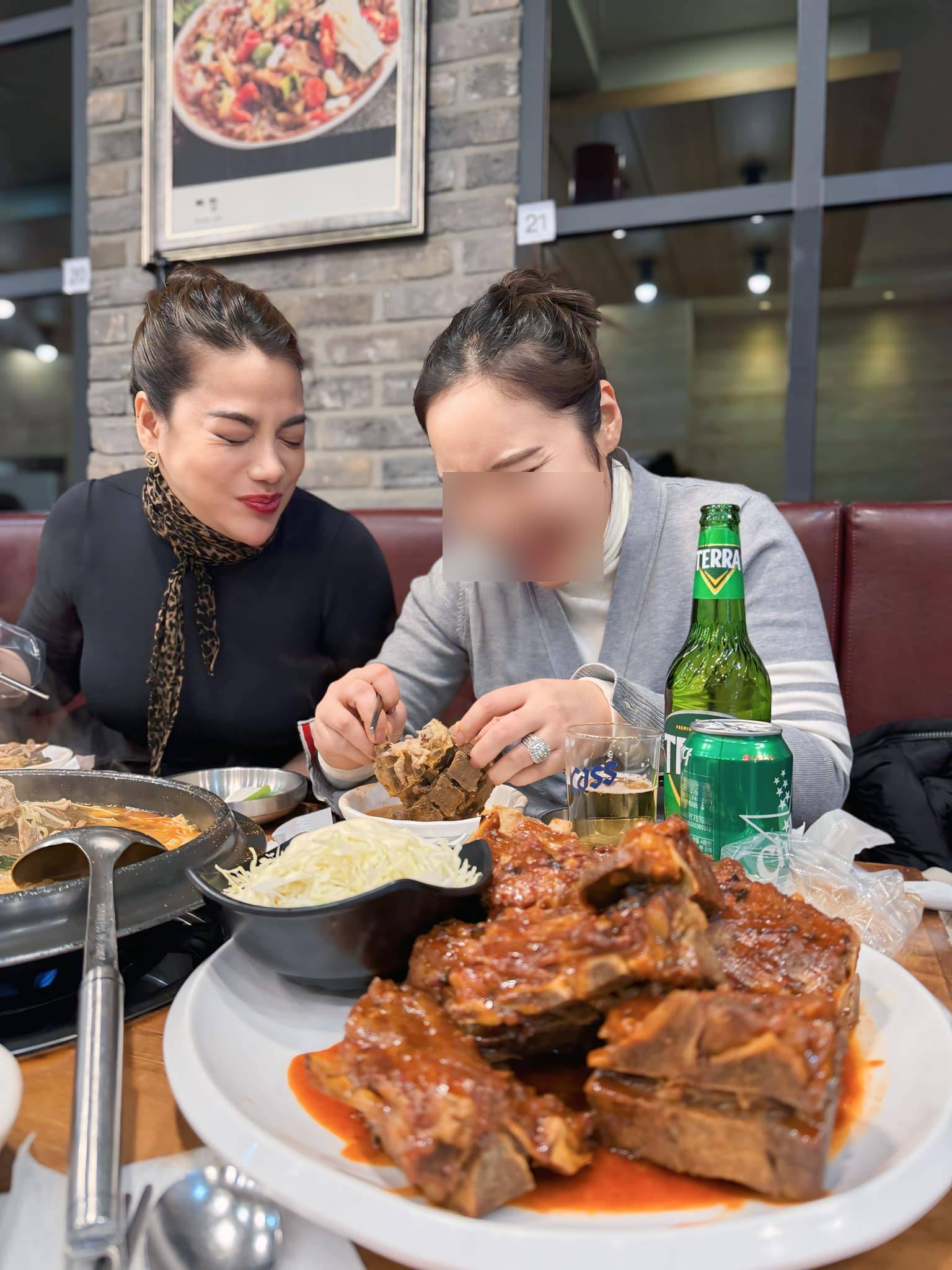 Bữa ăn giàu sang của Trương Ngọc Ánh- Ảnh 2.