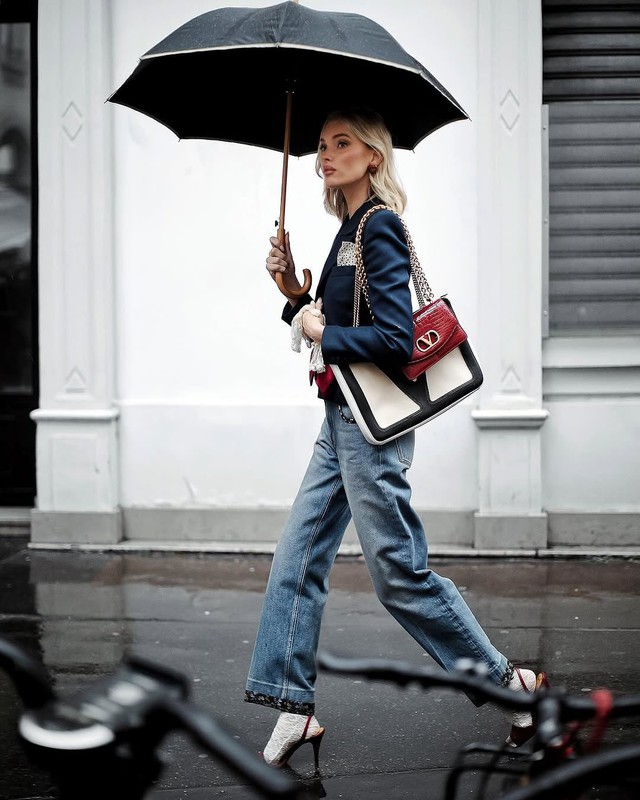 Diện quần jeans buổi tối, cú 'lột xác' thời trang khiến bạn không ngờ- Ảnh 5.