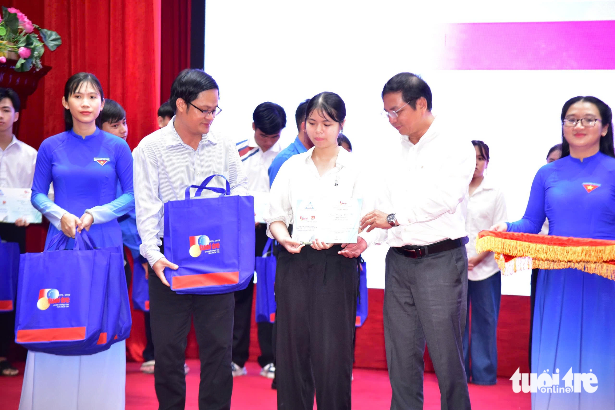 tiếp sức đến trường - Ảnh 27.