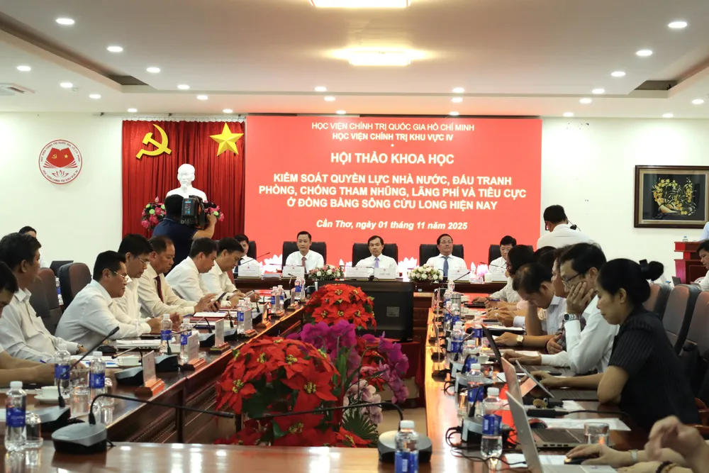 Quang cảnh hội thảo. Ảnh: NHẪN NAM kiem-soat-quyen-luc-phong-chong-tham-nhung-1.JPG