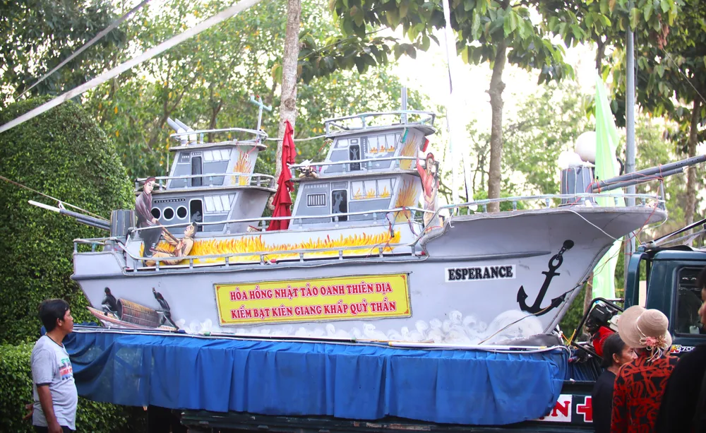 Tàu L’Espérance được các nghệ nhân tái hiện lại tại Khu di tích lịch sử Vàm Nhựt Tảo. Anh hùng Nguyễn Trung Trực 2.JPG