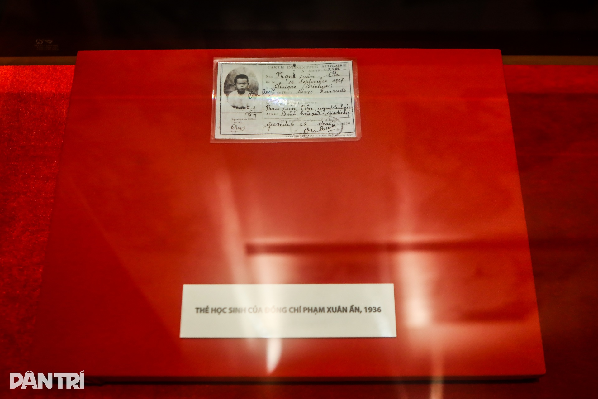 Nơi tưởng niệm người điệp viên hoàn hảo của cách mạng Việt Nam - 10 Nơi tưởng niệm người điệp viên hoàn hảo của cách mạng Việt Nam - 10