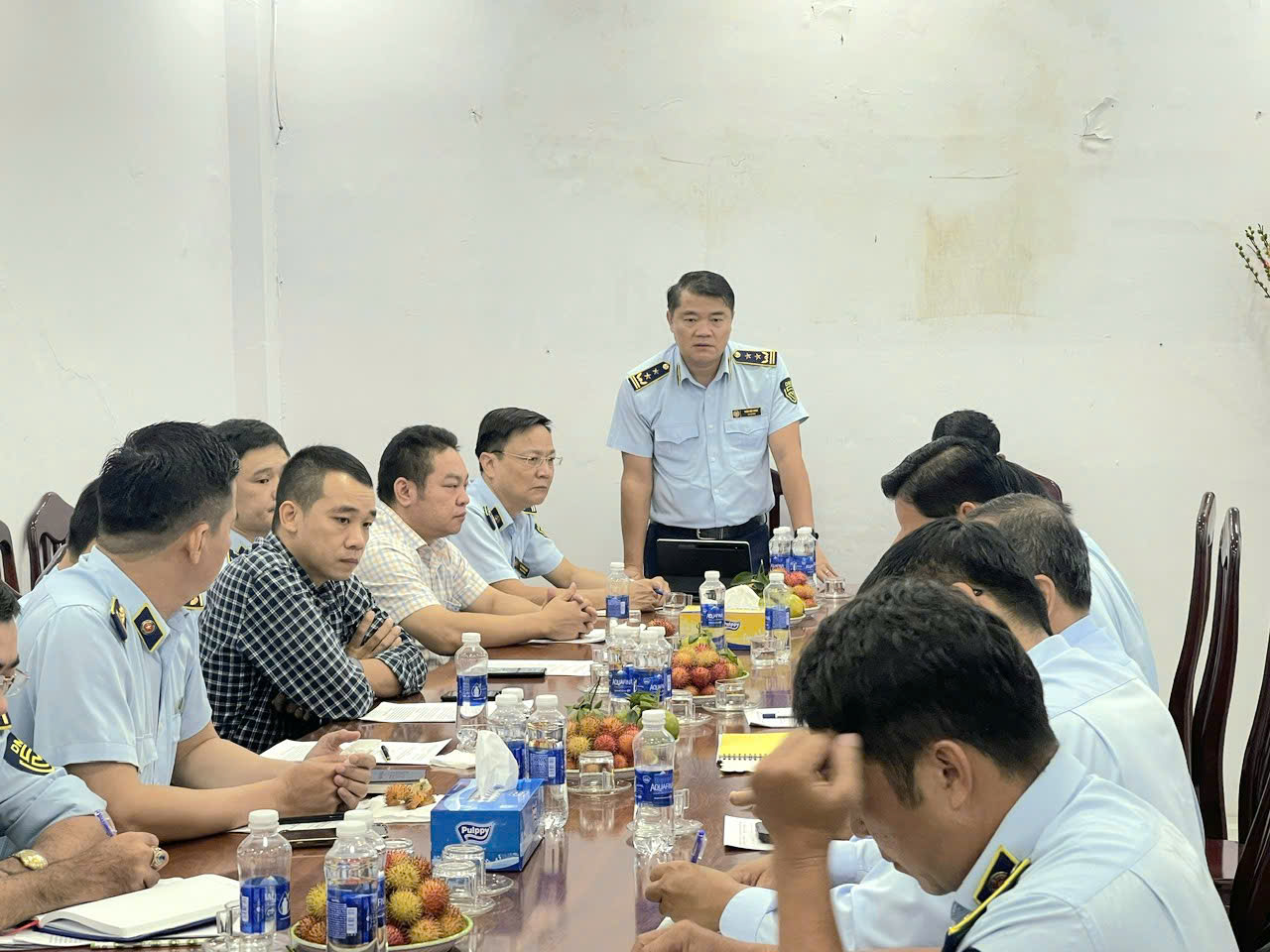 Quản lý thị trường Cần Thơ cần mạnh tay xử lý hàng giả, hàng cấm 2 Quản lý thị trường Cần Thơ cần mạnh tay xử lý hàng giả, hàng cấm - Ảnh 2.