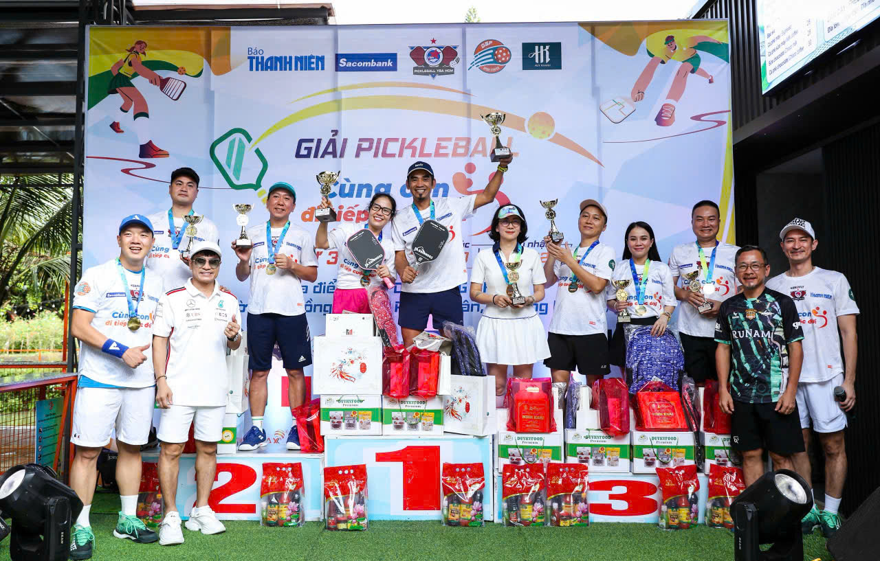 Báo Thanh Niên sẽ trao 400 triệu đồng tại giải pickleball Cùng con đi tiếp cuộc đời - tranh cúp PASSION002- Ảnh 3. Báo Thanh Niên sẽ trao 400 triệu đồng tại giải pickleball Cùng con đi tiếp cuộc đời - tranh cúp PASSION002- Ảnh 3.