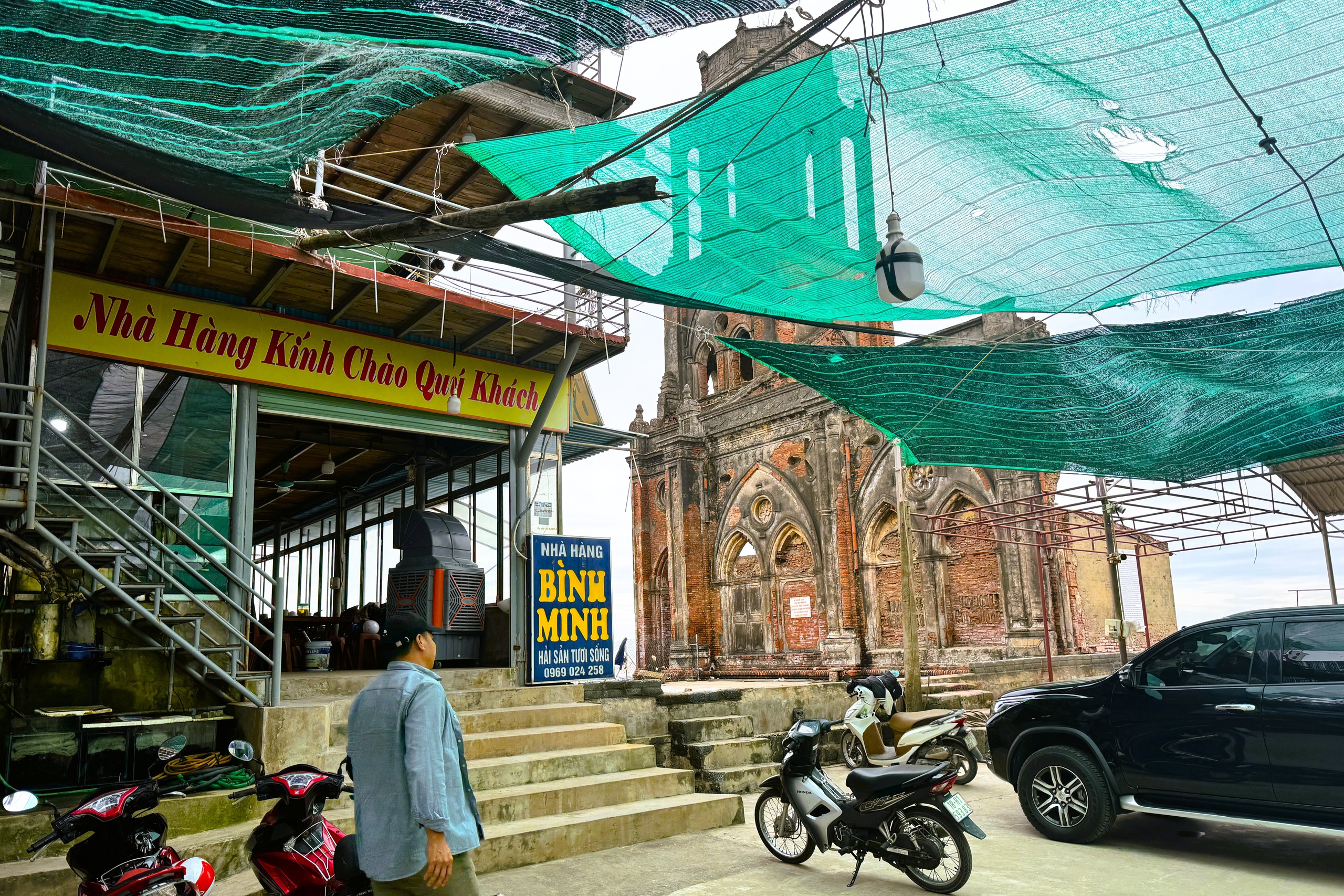 Nhà thờ đổ Hải Lý độc nhất vô nhị ở Việt Nam- Ảnh 14.