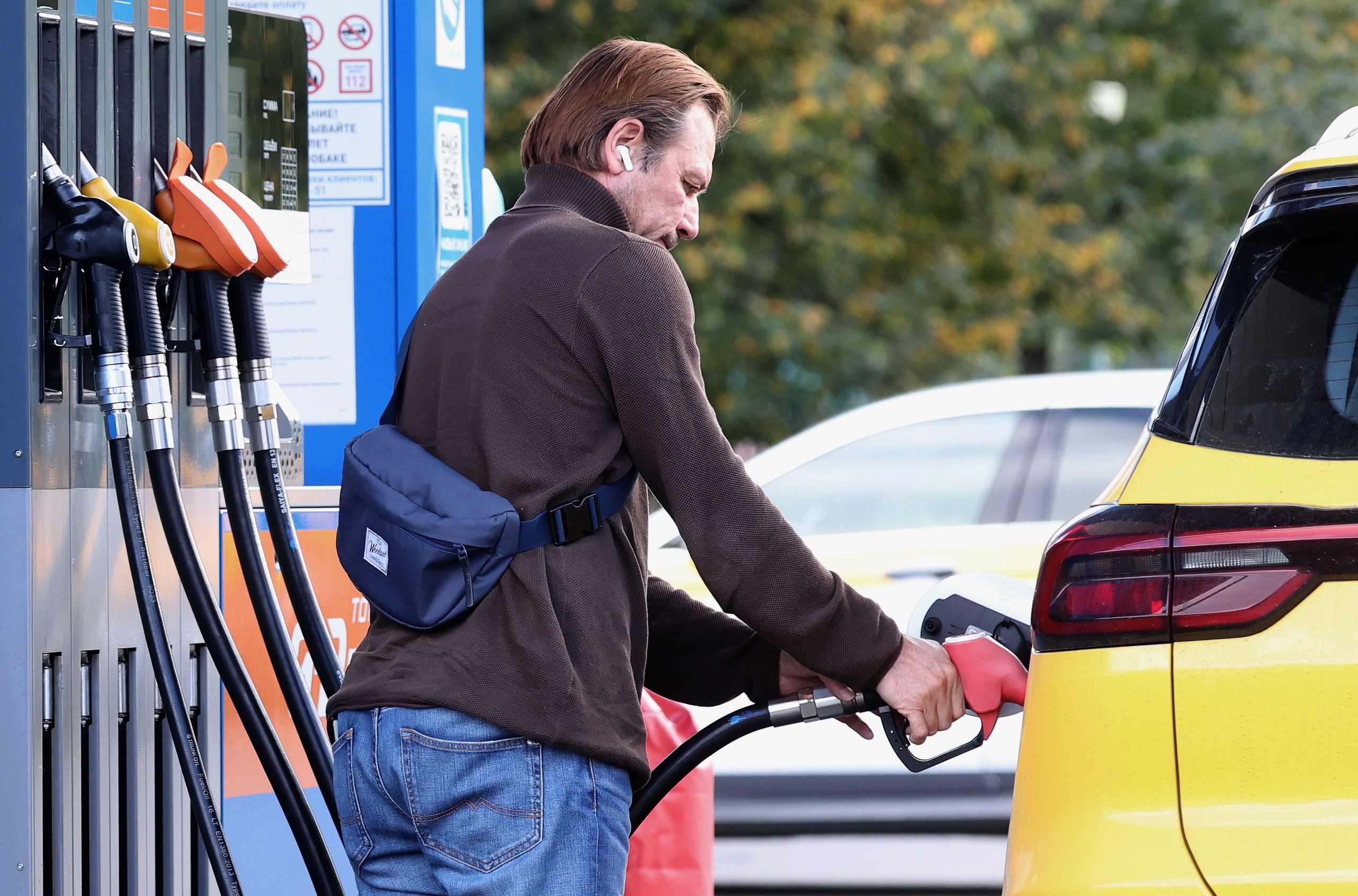 Georgia đặt cược lớn, mở cửa cho dầu mỏ của “Hạm đội bóng tối” Nga? - Ảnh 2.