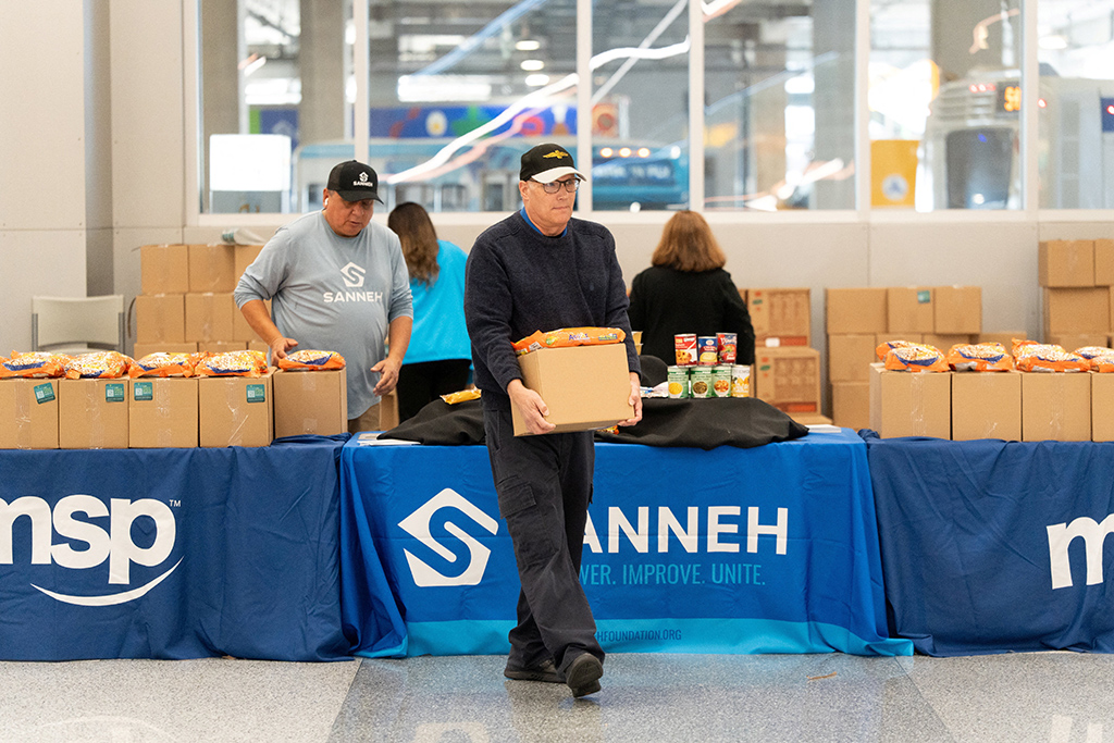 Mỹ đối mặt khủng hoảng do chính phủ đóng cửa kéo dài một tháng - Ảnh 3.