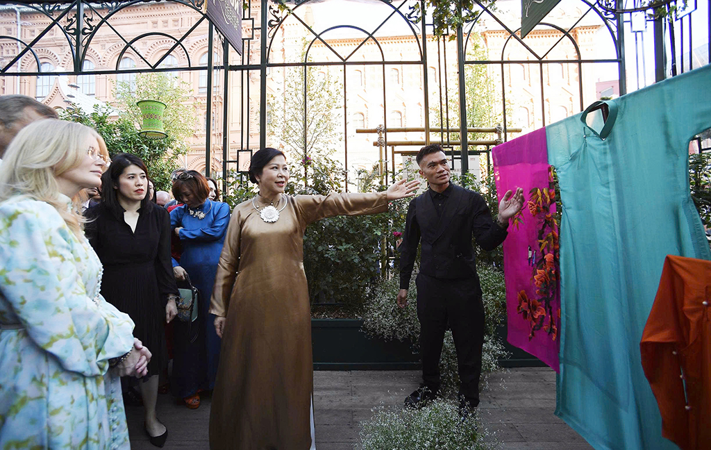 Thời trang ngoại giao- Ảnh 2.