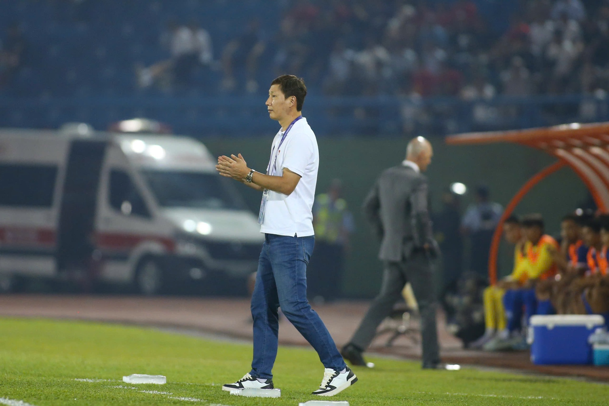 HLV Kim tạm chia tay đội tuyển Việt Nam sau trận gặp Lào, U.23 hội quân liền một mạch- Ảnh 2.