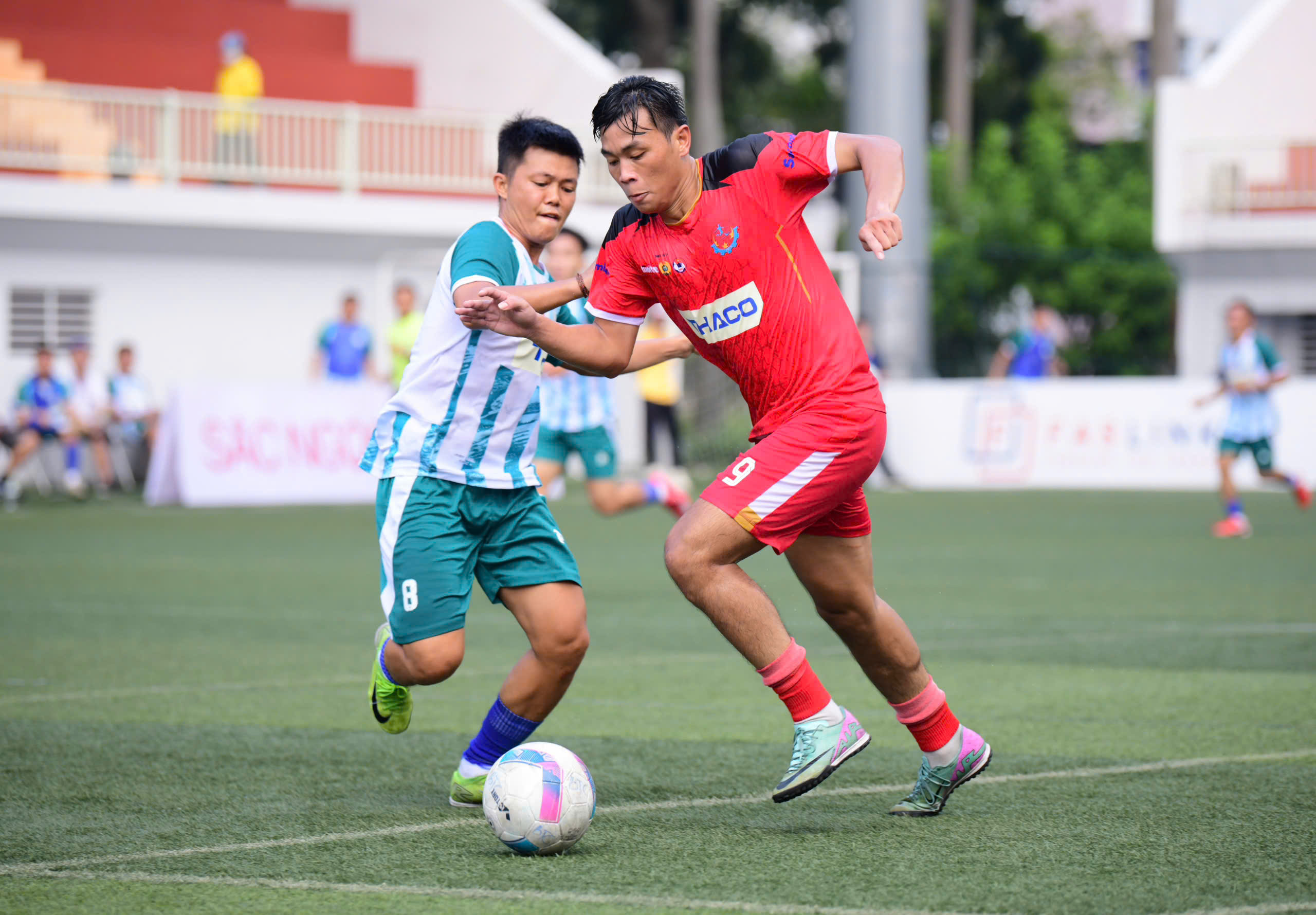 Sacombank chạm trán Công đoàn Ngân hàng Việt Nam ở chung kết 2 công nhân - Ảnh 3.