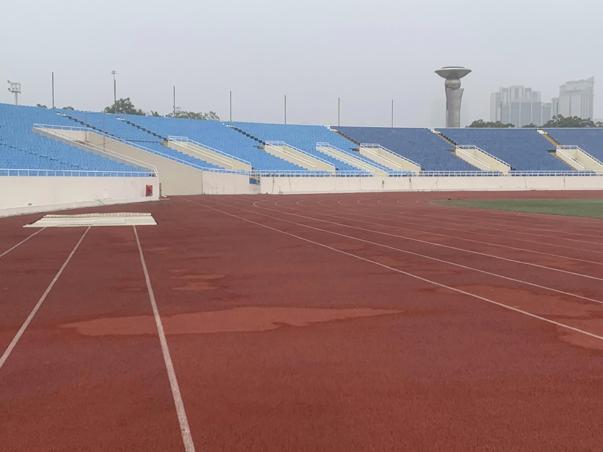 Cục trưởng Cục TDTT Việt Nam nói gì về sân Mỹ Đình? - Ảnh 2.