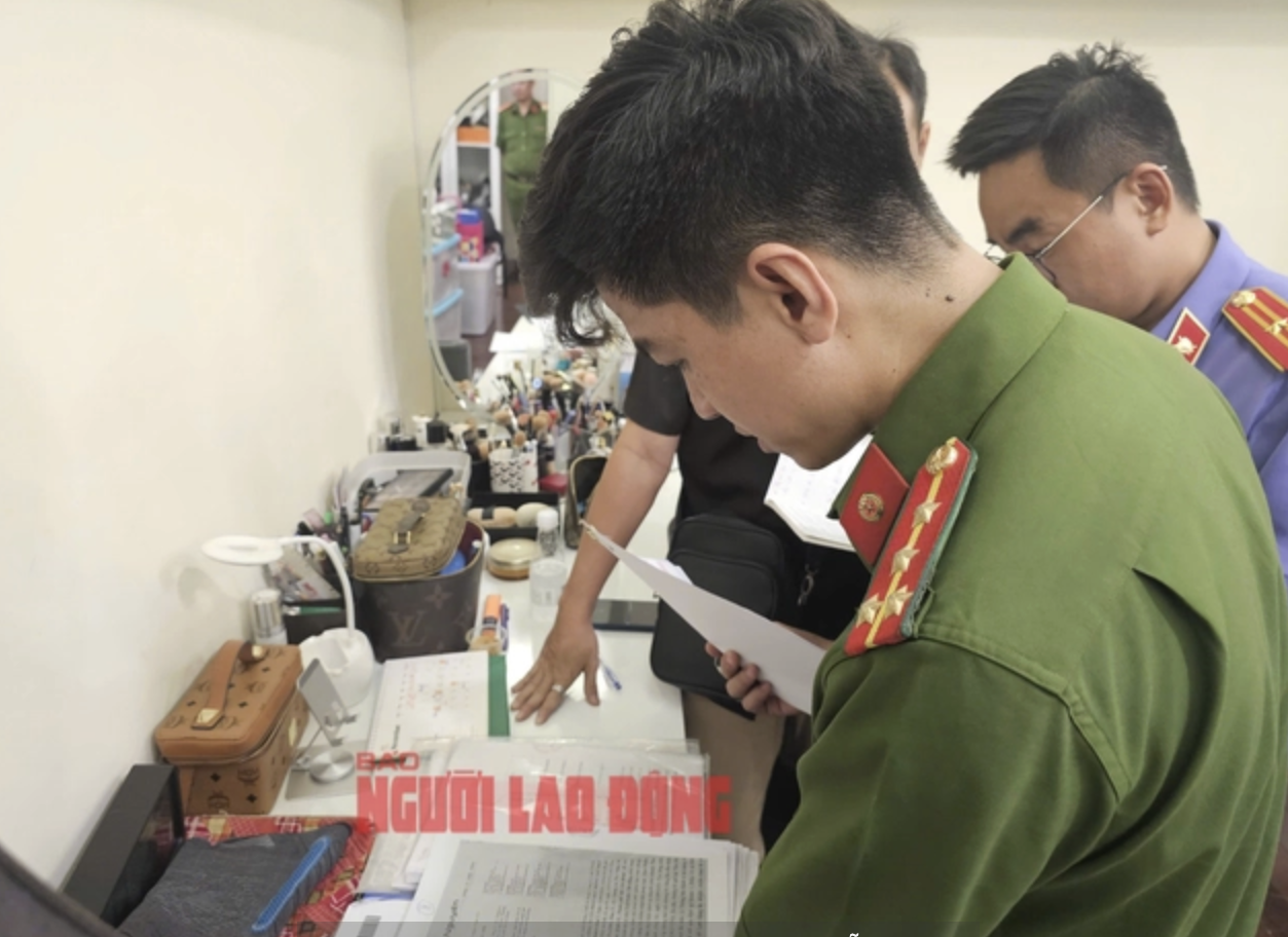 Giá vàng biến động, vụ án liên quan diễn viên Trương Ngọc Ánh giải quyết ra sao?- Ảnh 2. Giá vàng biến động, vụ án liên quan diễn viên Trương Ngọc Ánh giải quyết ra sao?- Ảnh 2.