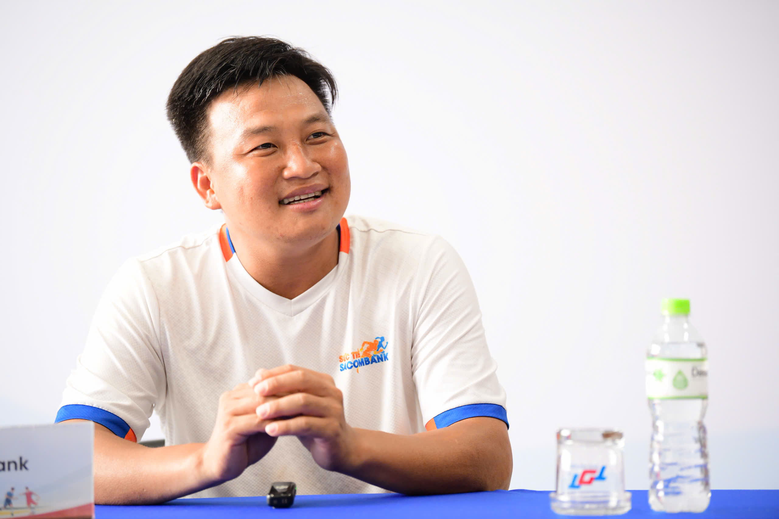 bóng đá công nhân - Ảnh 2.