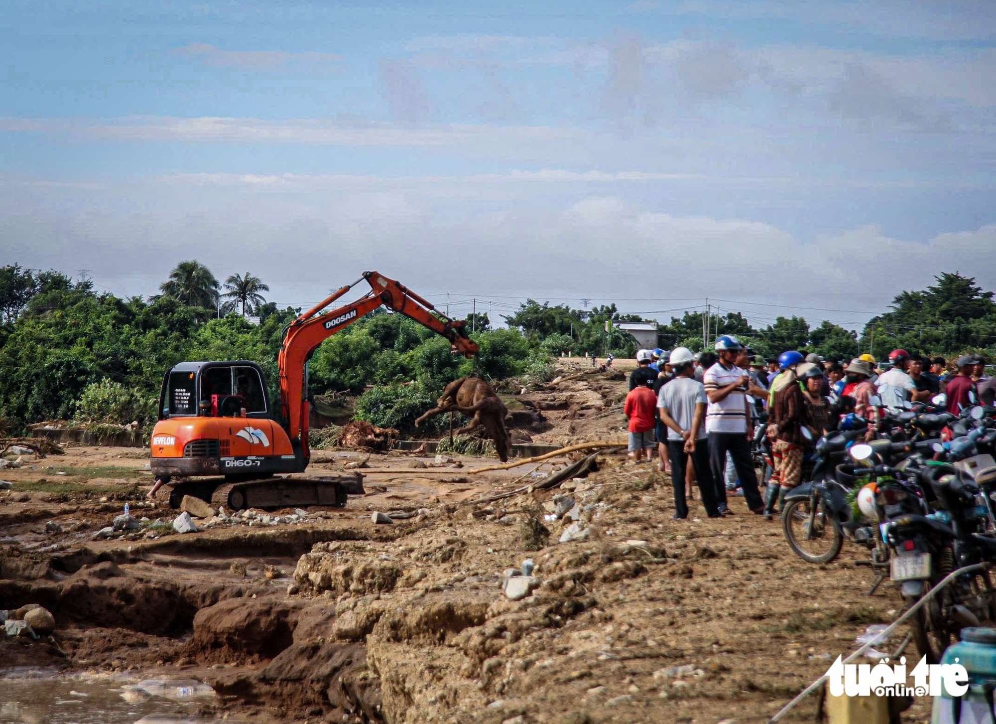 vỡ hồ chứa - Ảnh 2.