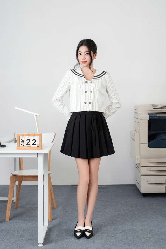 Trẻ hóa phong cách với áo cổ thủy thủ - Ảnh 7.