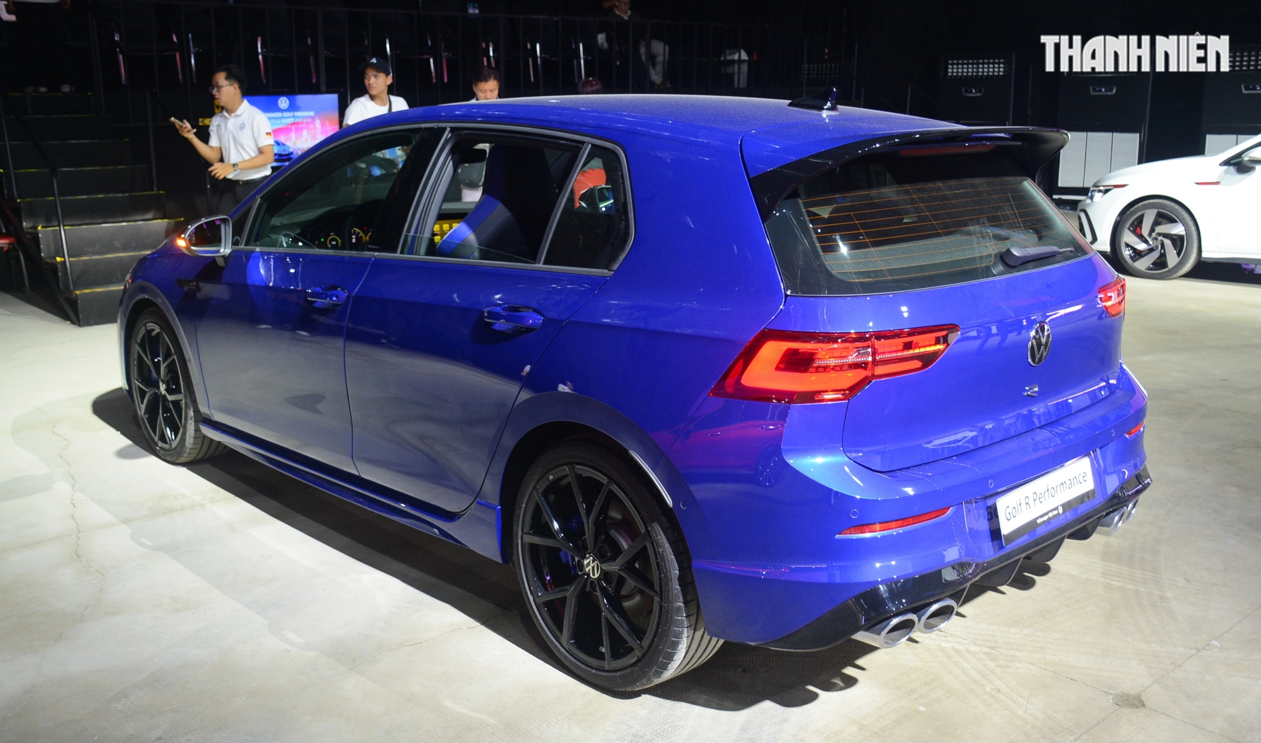 Volkswagen Golf R Performance phiên bản 'vạn người mê', giá gần 1,9 tỉ có gì khác biệt? - Ảnh 6.