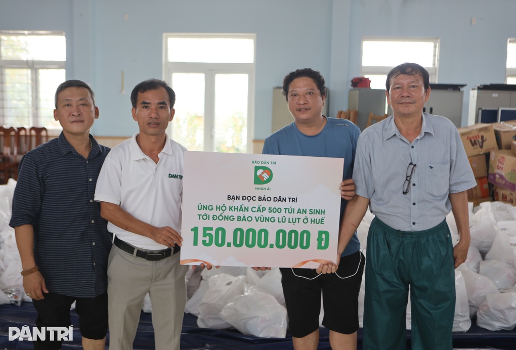 Hành trình đưa 1.000 túi an sinh đến người dân vùng lũ Đà Nẵng và Huế - 4