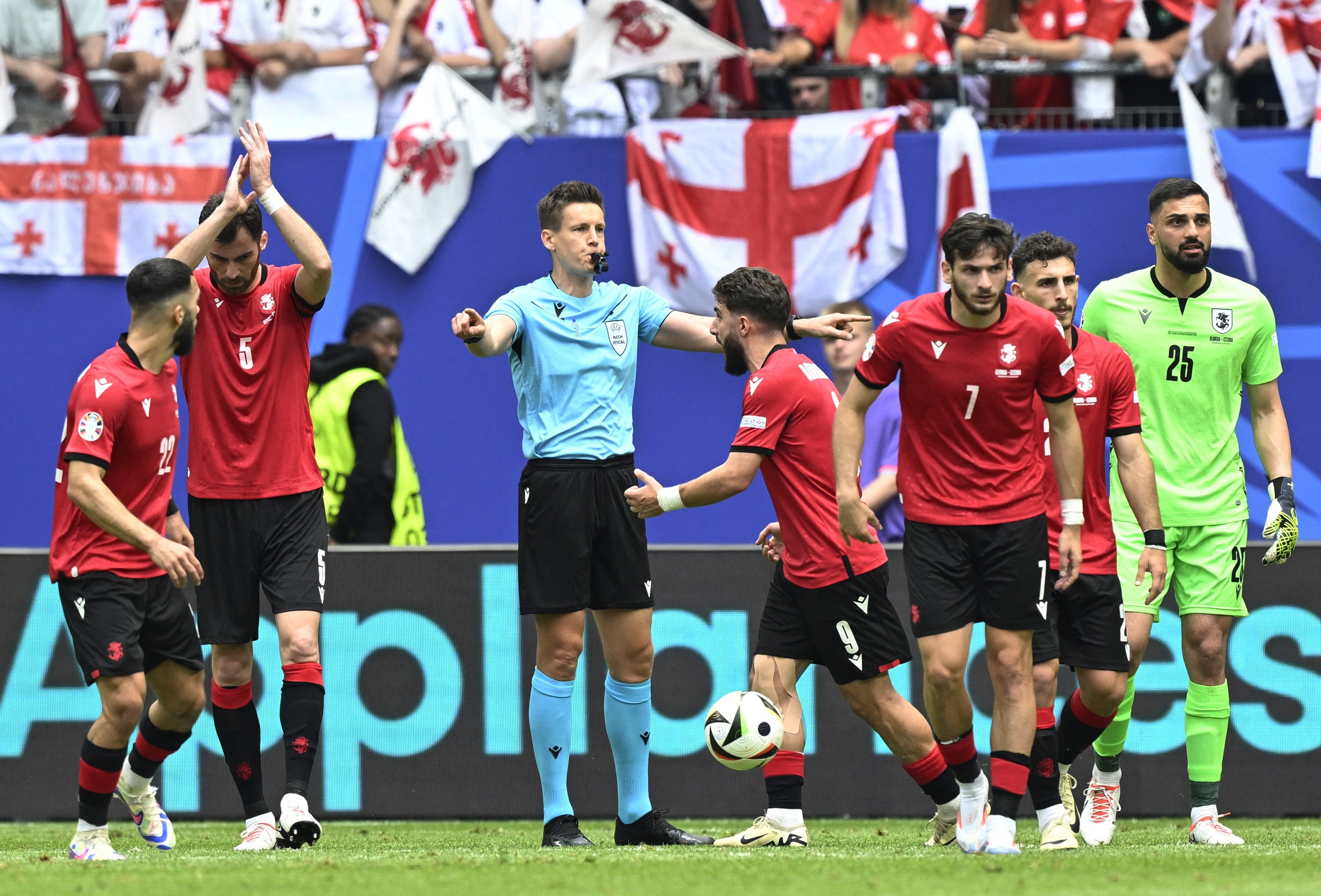 Euro 2024: Soi tỉ số Anh – Slovakia và Tây Ban Nha – Georgia- Ảnh 5.