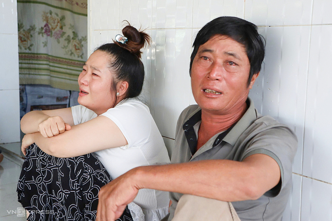 Ông Lê Nguyễn Anh Kha cùng con gái 13 tuổi bị nước lũ cuốn trôi, tuy nhiên người con không qua khỏi. Ảnh: Việt Quốc