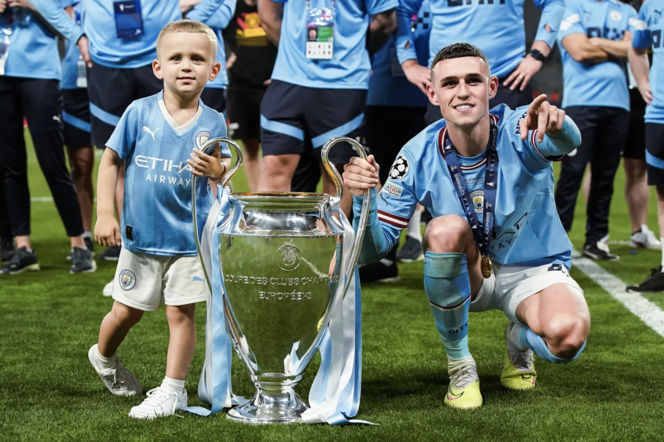 Dàn quý tử nhà Phil Foden gây bão cộng đồng mạng- Ảnh 3.