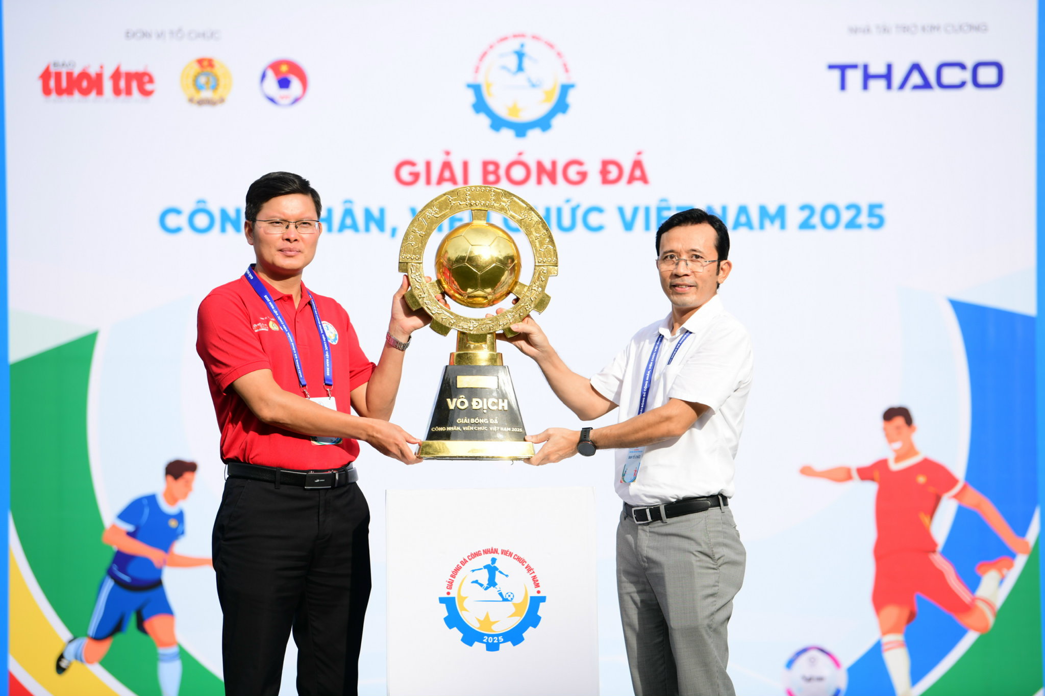 Bạn đọc báo Tuổi Trẻ ủng hộ 1 tỉ đồng tới đồng bào miền Trung chịu thiệt hại bởi lũ lụt - Ảnh 2.